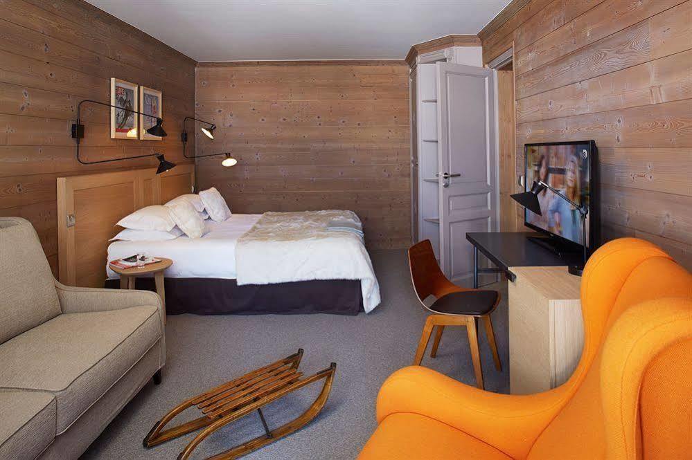 Hotel Des Trois Vallees Courchevel Exterior photo